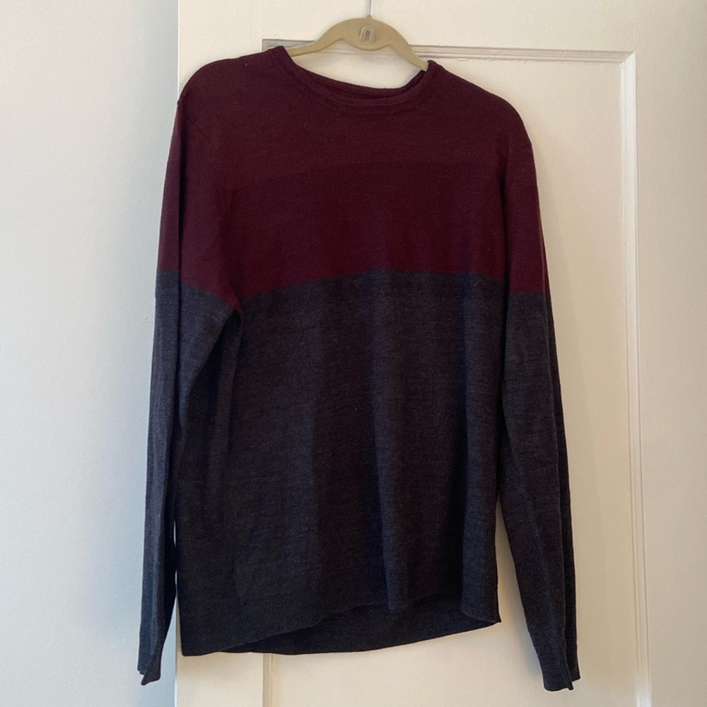 Burgundy and gray Apt. 9 sweater Size L